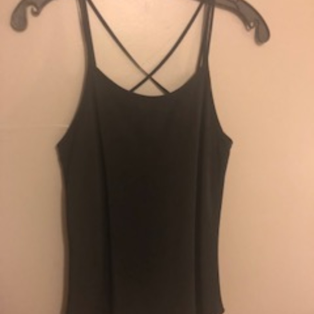 Olivia Palermo chelsea 28 Black Cami